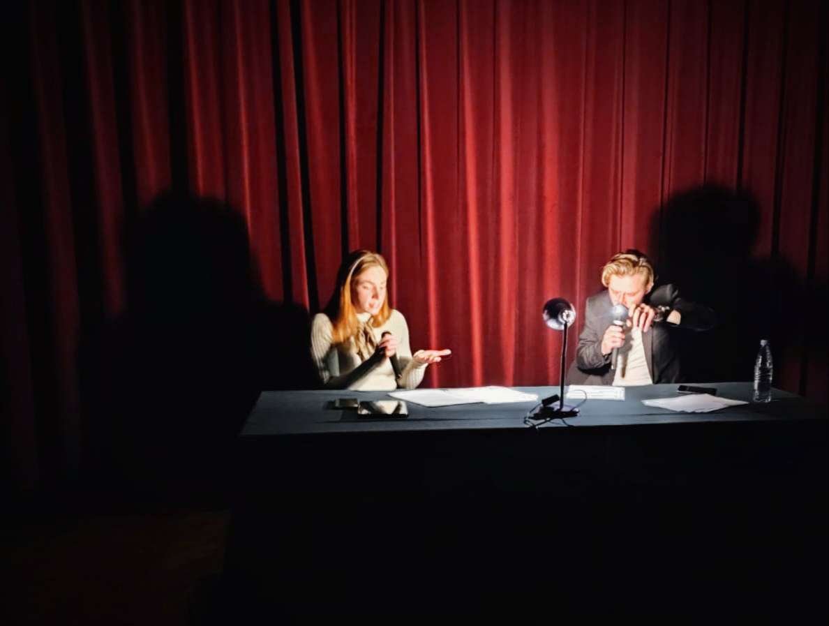 Bralna uprizoritev V bunkerju